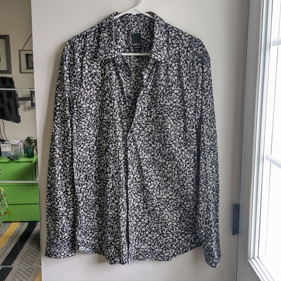 H&M slim fit floral long sleeve shirt - Picture 1 of 7